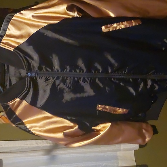 Reversable Embroidered Satin Bomber Jacket - Black and Gold - Picture 5 of 6